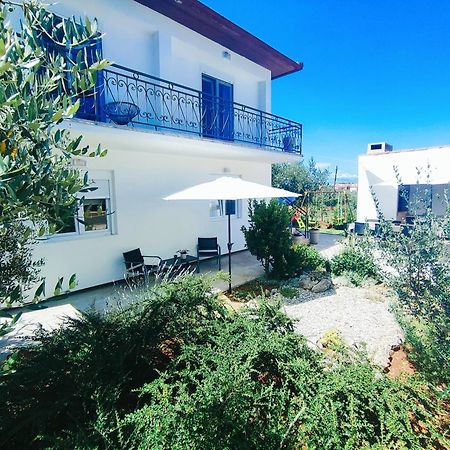 Garden Apartamento Sutomiscica Exterior foto
