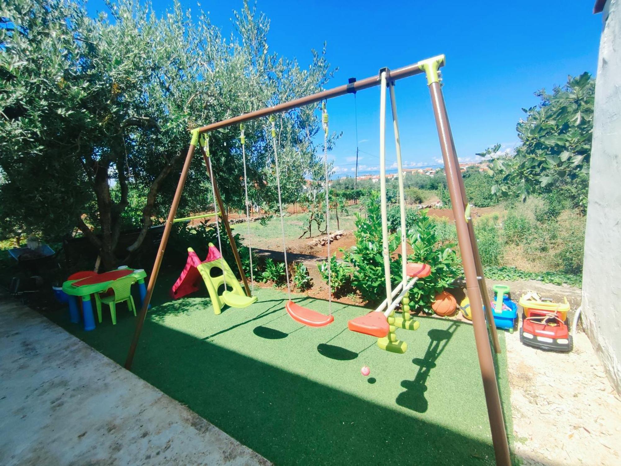 Garden Apartamento Sutomiscica Exterior foto